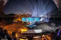 T1抵达上海 Faker机场人气爆棚